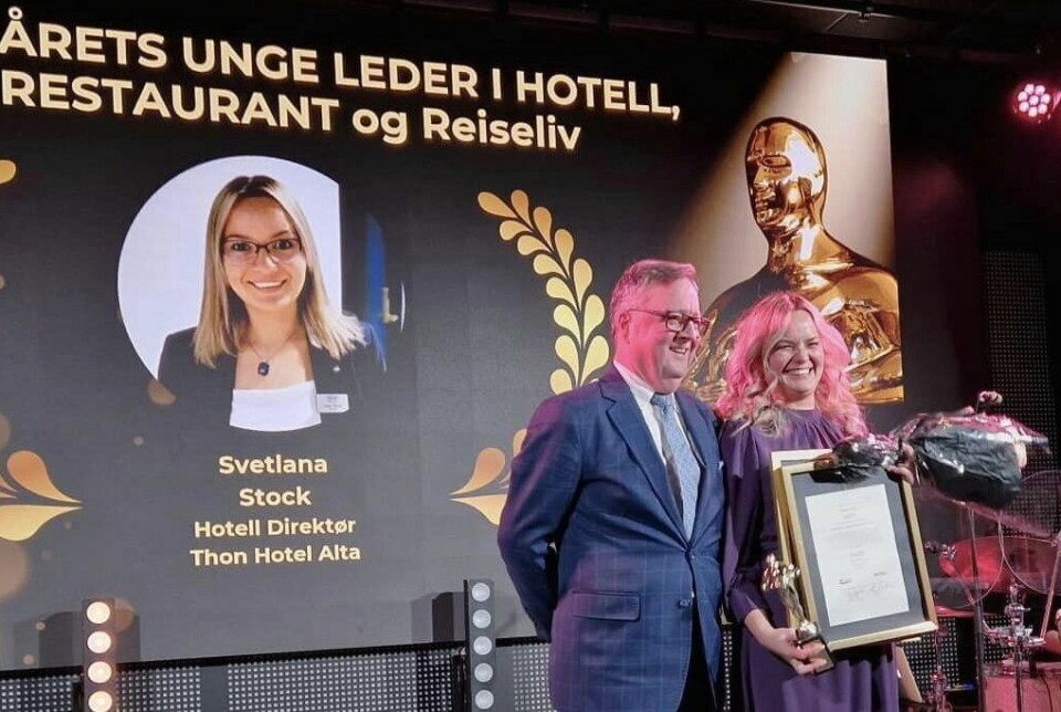 Morten Thorvaldsen ble tildelt HSMAIs ærespris, mens Svetlana Stock, som er hotelldirektør på Thon Hotel Alta, fikk prisen som årets unge leder.