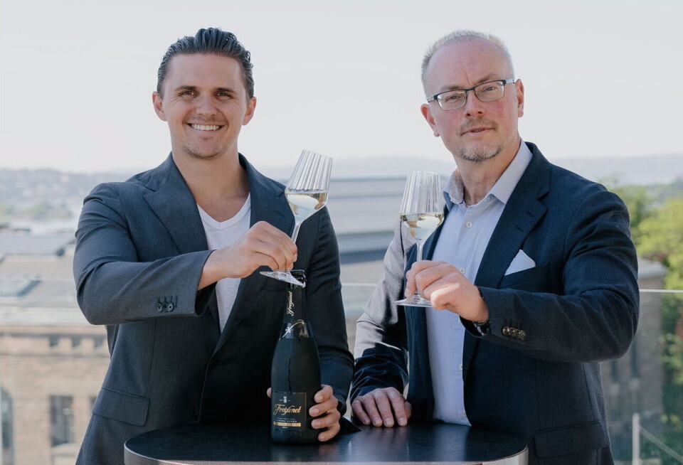 Styreleder for Belmonte Beverage Group, Jakob Stordalen (til venstre) sammen med styreleder for Henkell Freixenet Nordic, Staffan Wåge. Styreleder for Belmonte Beverage Group, Jakob Stordalen (til venstre) sammen med styreleder for Henkell Freixenet Nordic, Staffan Wåge.