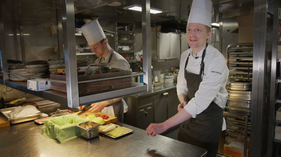 Øistein Nilsen. Øistein Nilsen har ansvaret for all maten som serveres hos Hurtigruten.
