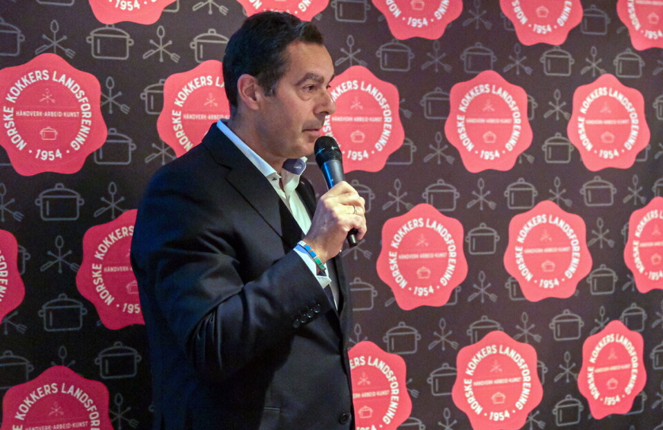 Morten Malting med mikrofonen under NM i kokkekunst, som ble arrangert denne uka. Morten Malting med mikrofonen under NM i kokkekunst, som ble arrangert denne uka.