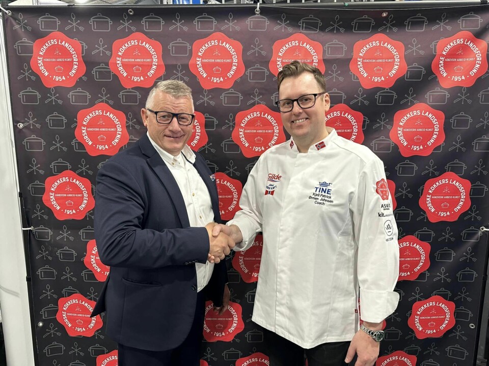 Kjell Patrick Ørmen Johnsen (til høyre) sammen med daglig leder for NKL, Espen Wasenius. Kjell Patrick Ørmen Johnsen (til høyre) sammen med daglig leder for NKL, Espen Wasenius.