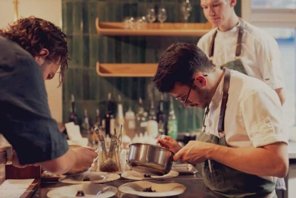 Hektiske dager i Michelin-restauranten K2 under Food & Fun i 2024. Hektiske dager i Michelin-restauranten K2 under Food & Fun i 2024.