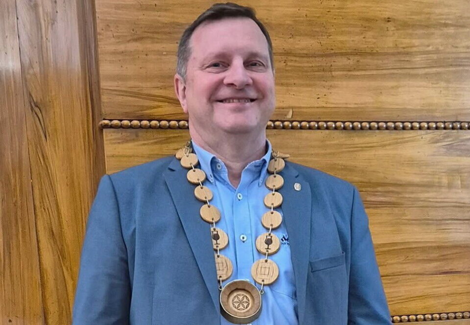 Leif Bendik Hustad fra Molde har overtatt som president i Norske Akevitters Venner. Leif Bendik Hustad fra Molde har overtatt som president i Norske Akevitters Venner.