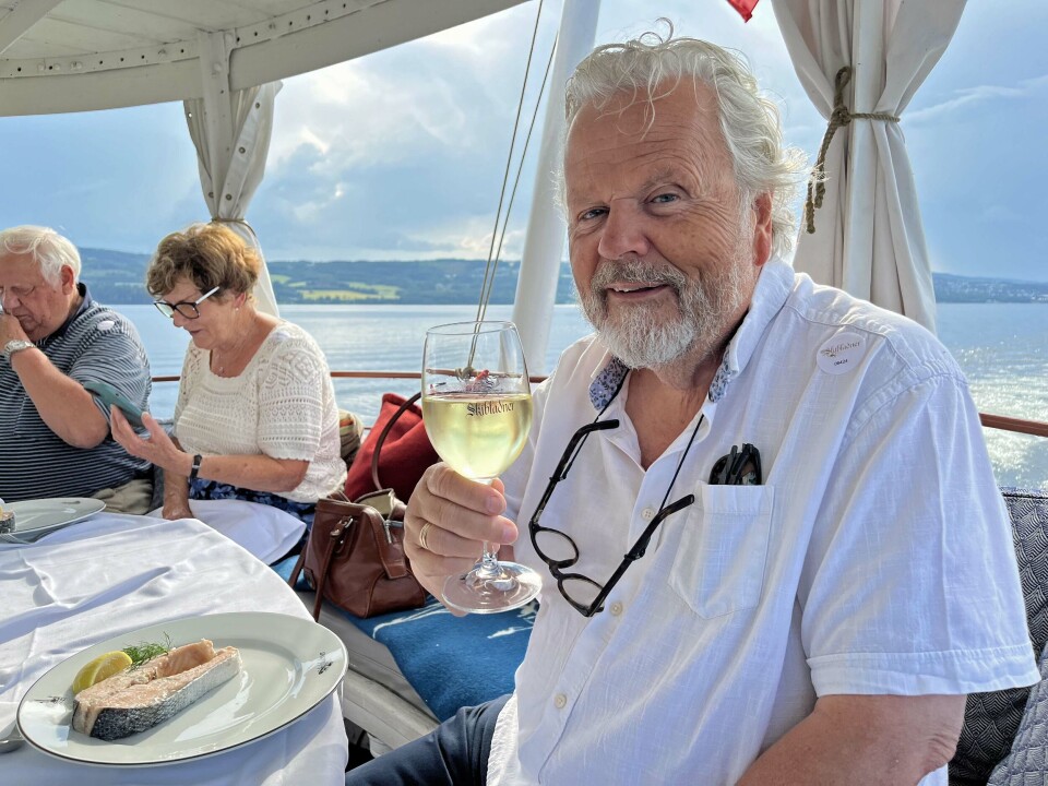 Direksjonsformann Bjørn Blichfeldt er stolt av å feire 170-årsjubileum med både fartøyet og laksen neste år. Her har restauranten vært i drift siden året før Engebret Café i Oslo åpnet. Direksjonsformann Bjørn Blichfeldt er stolt av å feire 170-årsjubileum med både fartøyet og laksen neste år. Her har restauranten vært i drift siden året før Engebret Café i Oslo åpnet.