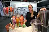 Er det godteri som promoteres på Robot Coupes stand? – Nei da, dette er sunne grønnsaker presentert på den delikat måte, forteller Maria Kristiansen, som har ansvaret for merkevaren i Norge.