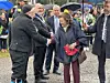 Direktør Dag Raaberg ønsker dronning Sonja velkommen i forbindelse med åpningen av Norsk skogfinsk museum.