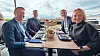Fra venstre Gjøran Sæther (administrerende direktør for Fursetgruppen), Runar Hollevik (konsernsjef for NorgesGruppen), Bjørn Tore Furset (styreleder for Fursetgruppen) og Kristine Stranne (administrerende direktør for NorgesGruppen Servicehandel).