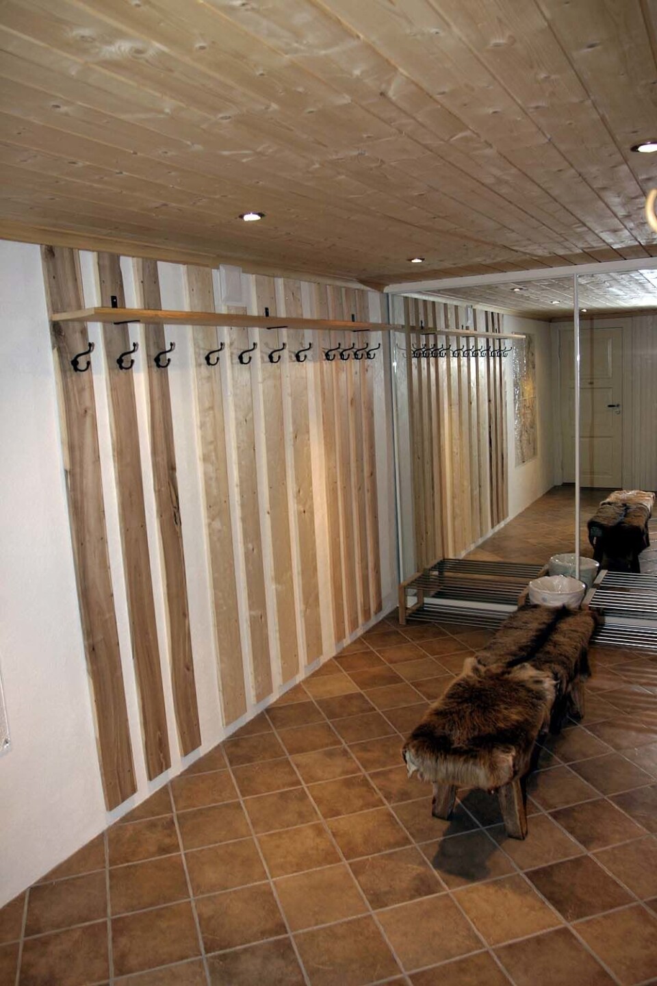 Garderobe kjeller.jpg