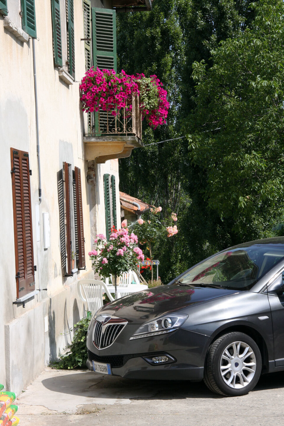 Cascina Collina Italia (1).jpg