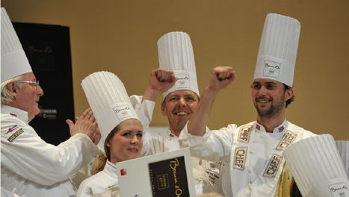 Ørjan Johannessen feirer seieren i Bocuse d'Or Europe 2012. (Foto: Impuls) Ørjan Johannessen feirer seieren i Bocuse d'Or Europe 2012. (Foto: Impuls)