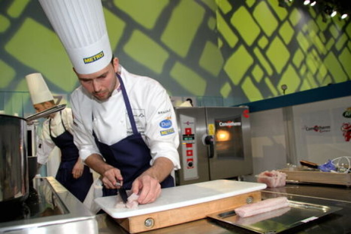 Ørjan Johannessen ble Norges femte Bocuse d'Or-vinner i 2015, og kopierte også Geir Skeie, som også har vunnet Bocuse d'Or Europe i tillegg. (Foto: Morten Holt) Ørjan Johannessen ble Norges femte Bocuse d'Or-vinner i 2015, og kopierte også Geir Skeie, som også har vunnet Bocuse d'Or Europe i tillegg. (Foto: Morten Holt)