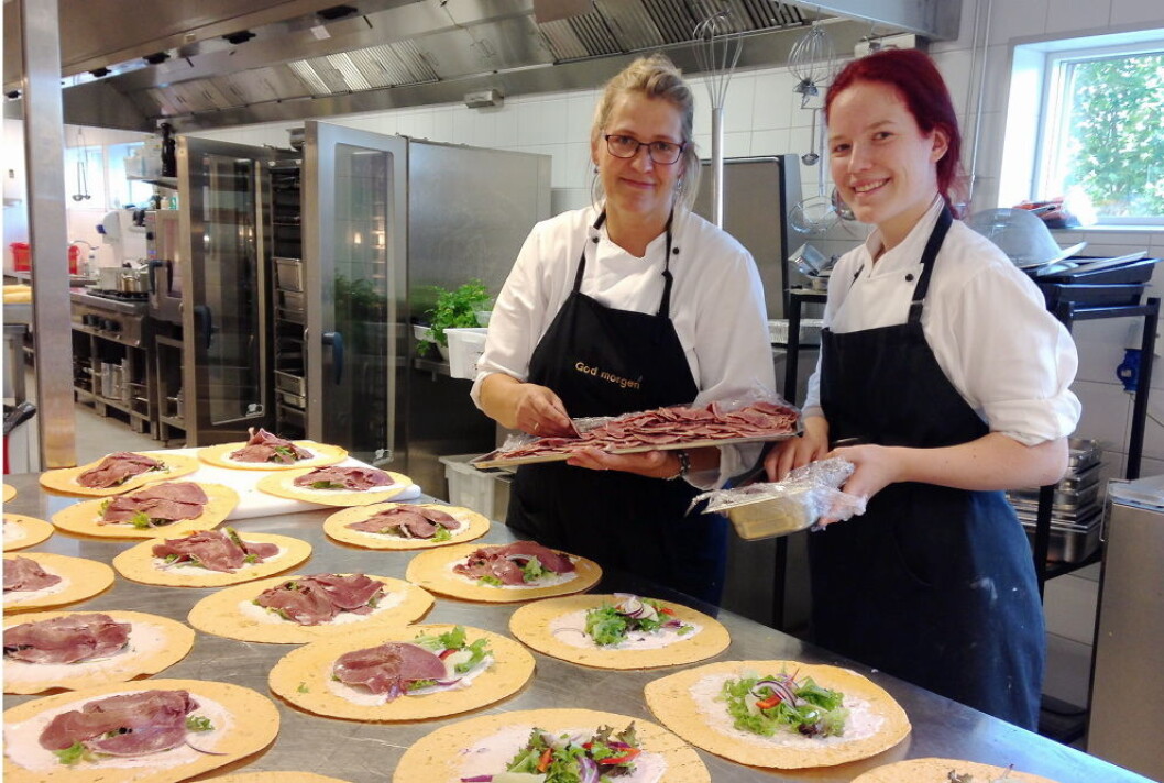 Ane Oppegård Østenengen og Lillian Nordli elgwrap2 Ane Oppegård Østenengen og Lillian Nordli elgwrap2