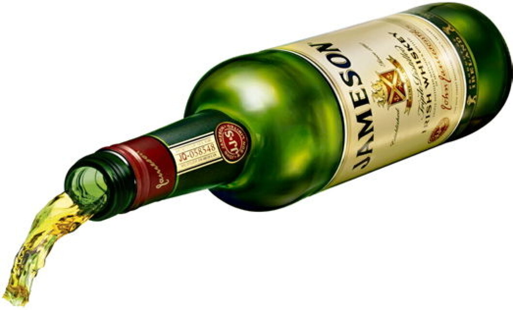 JamesonPourLandWhisky JamesonPourLandWhisky