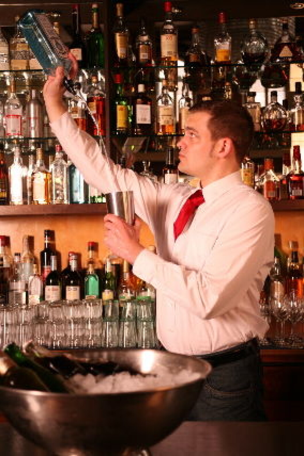 Bartender COLOURBOX604889 Bartender COLOURBOX604889