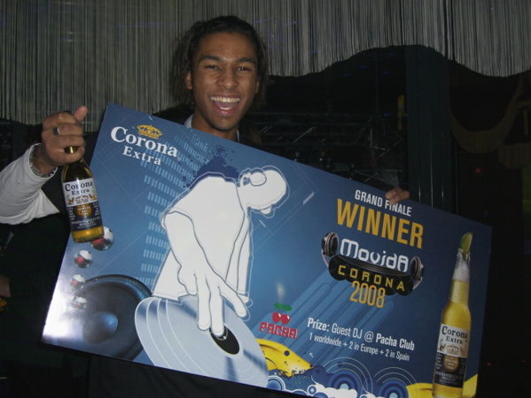 Josef med Corona vinnerbevis nett Josef med Corona vinnerbevis nett