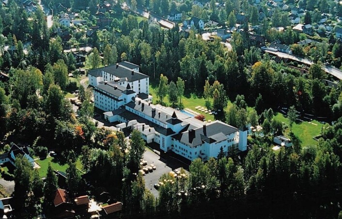 Lillehammer Hotel fra lufta. (Foto: Hotellet) Lillehammer Hotel fra lufta. (Foto: Hotellet)