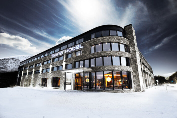 Skifer Hotel på Oppdal blir en del av Nordic Choice Hotels - etter tidligere å ha vært tilknyttet både Rica og Scandic Hotels. Skifer Hotel på Oppdal blir en del av Nordic Choice Hotels - etter tidligere å ha vært tilknyttet både Rica og Scandic Hotels.