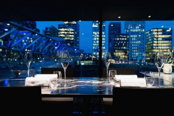 Maaemo er historisk. Restauranten i Oslo er den første nordiske restauranten sammen med Geranium som fårt tre stjerner i Guide Michelin. (Foto Bandar Abdul-Jauwad) Maaemo er historisk. Restauranten i Oslo er den første nordiske restauranten sammen med Geranium som fårt tre stjerner i Guide Michelin. (Foto Bandar Abdul-Jauwad)