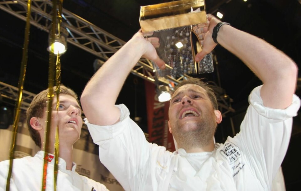 Christopher W. Davidsen vant Årets kokk i 2015, og ble dermed Norges Bocuse d'Or-kokk i 2016 og 2017. Til venstre commis Håvard Werkland. (Foto: Morten Holt)