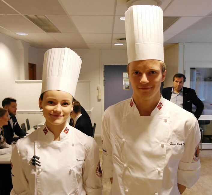 Hans Erik Olsen fra NordØst Food & Cocktails med sin commis Tamara Iversen gikk seirende ut av kokkeklassen. Hans Erik Olsen fra NordØst Food & Cocktails med sin commis Tamara Iversen gikk seirende ut av kokkeklassen.