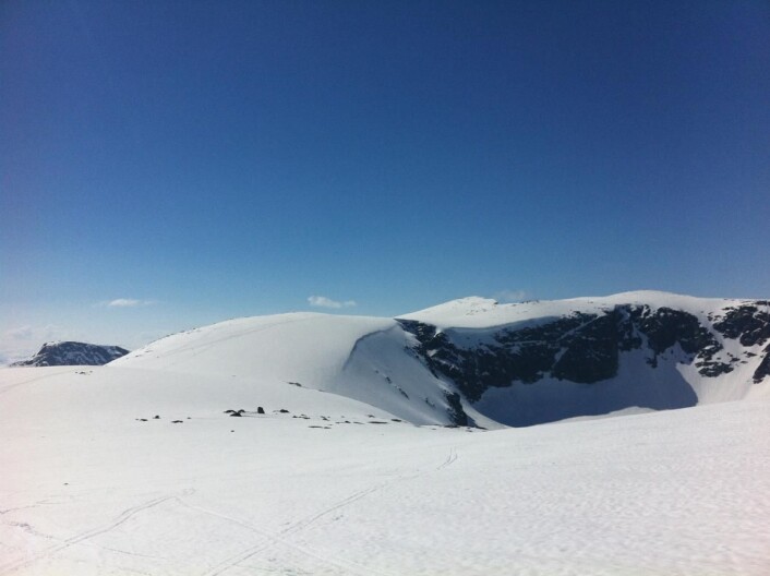 Fra Rasletind mot Kalvehøgda. (Foto: Morten Holt) Fra Rasletind mot Kalvehøgda. (Foto: Morten Holt)