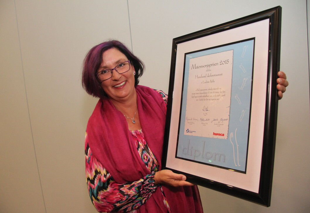 Liselotte Bjelke og Hundsund skolerestaurant fikk Matomsorgsprisen i 2016. (Foto: Morten Holt) Liselotte Bjelke og Hundsund skolerestaurant fikk Matomsorgsprisen i 2016. (Foto: Morten Holt)