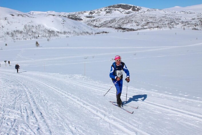 Glade skiløpere i løypa mellom Bygdin og Beitostølen. (Foto: DestinasjonsKirurgene) Glade skiløpere i løypa mellom Bygdin og Beitostølen. (Foto: DestinasjonsKirurgene)
