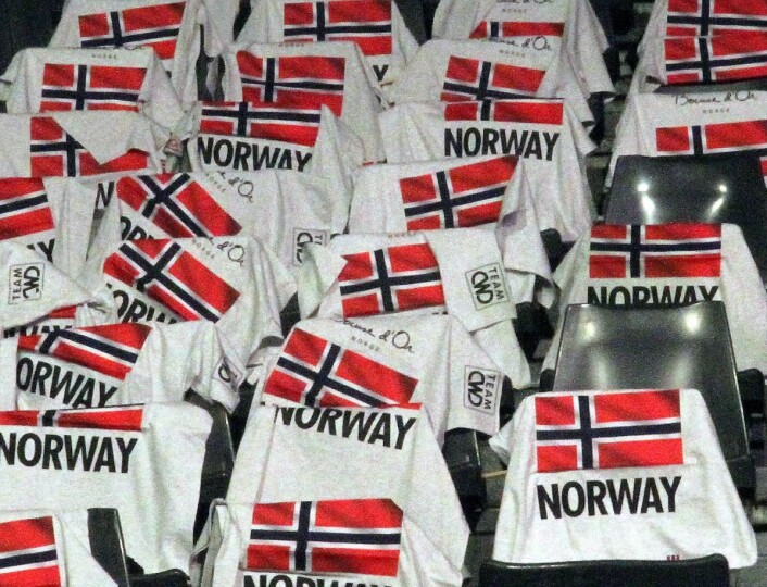 Norske fan-t-skjorter klar for bruk. (Foto: Morten Holt) Norske fan-t-skjorter klar for bruk. (Foto: Morten Holt)