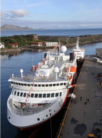 6. juli blir det ikke bare to, men tre skip samtidig i Svolvær havn. MS Spitsbergen vil følge MS Lofoten på norskekysten denne sommeren. (Foto: Morten Holt) 6. juli blir det ikke bare to, men tre skip samtidig i Svolvær havn. MS Spitsbergen vil følge MS Lofoten på norskekysten denne sommeren. (Foto: Morten Holt)