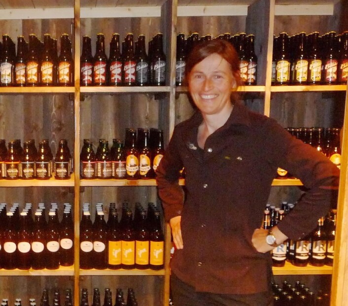 Hindsæter tilbyr over 60 forskjellige ølsorter - fra norske produsenter. (Foto: Hindsæter) Hindsæter tilbyr over 60 forskjellige ølsorter - fra norske produsenter. (Foto: Hindsæter)