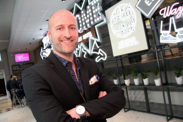 Robert Holan, hotelldirektør på Comfort Hotel Karl Johan. (Foto: Morten Holt) Robert Holan, hotelldirektør på Comfort Hotel Karl Johan. (Foto: Morten Holt)