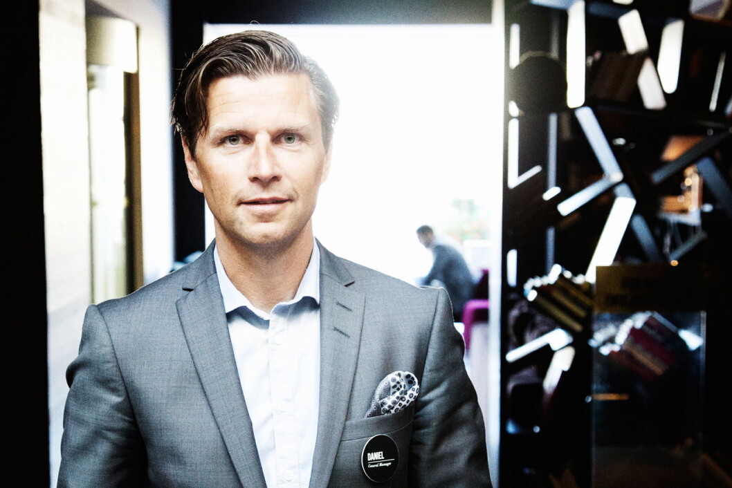 Daniel Stenbäck. Daniel Stenbäck.