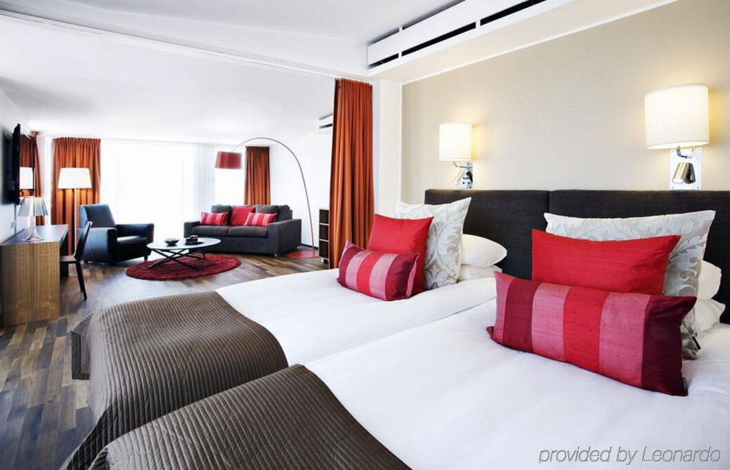 Fra suiten på Clarion Hotel Amaranten i Stockholm. (Foto: Booking.com) Fra suiten på Clarion Hotel Amaranten i Stockholm. (Foto: Booking.com)