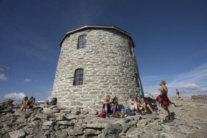 Kloumanstårnet, mer kjent som Skålatårnet, har stått i 125 år. (Foto: DNT) Kloumanstårnet, mer kjent som Skålatårnet, har stått i 125 år. (Foto: DNT)