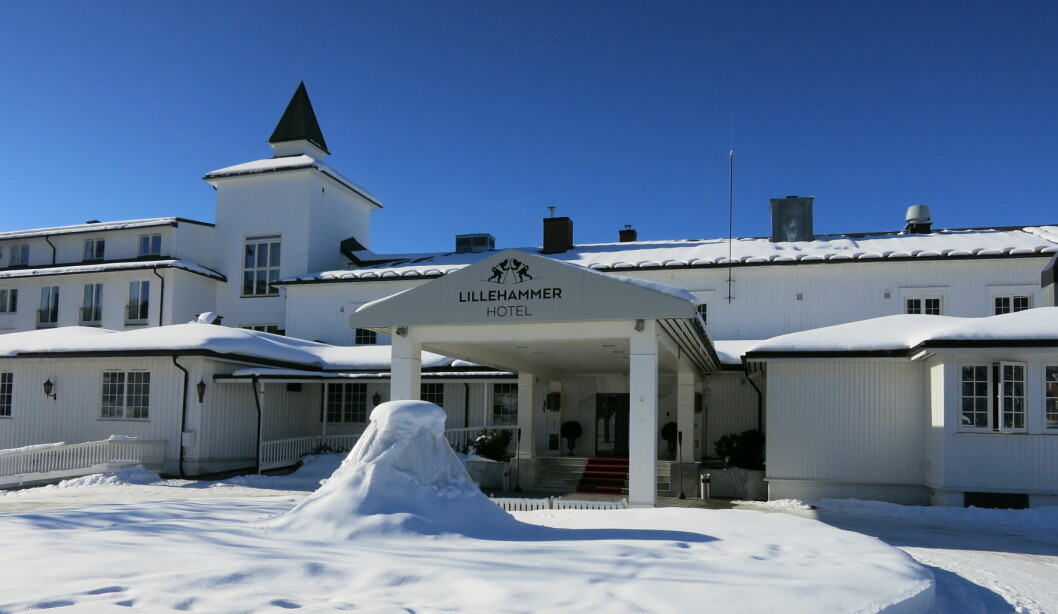 LIllehammer Hotel i vinterskrud. (Foto: Hotellet)