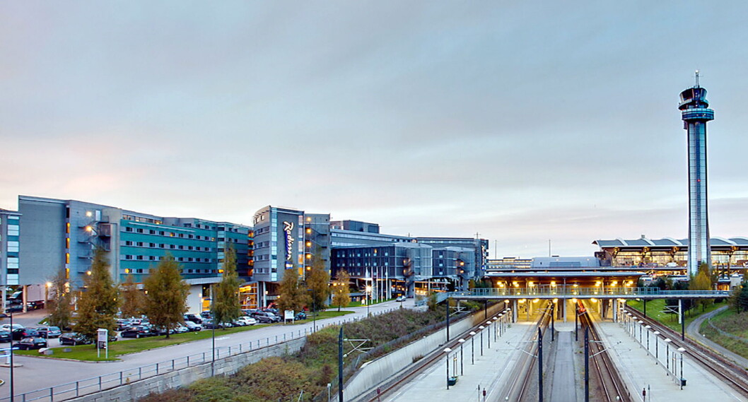 Radisson Blu Airport Hotel ligger like ved terminalen på Gardermoen. Nå har hotellet renovert konferanserom og fellesarealer. (Foto: Rezidor/Radisson Blu) Radisson Blu Airport Hotel ligger like ved terminalen på Gardermoen. Nå har hotellet renovert konferanserom og fellesarealer. (Foto: Rezidor/Radisson Blu)
