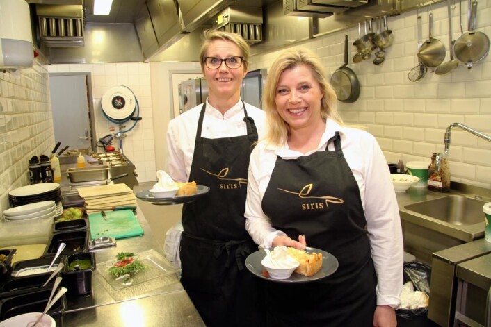 <em>Siri Tømte tok med seg kjøkkensjef Nina Rylandsholm (til venstre) fra Forstmann. (Foto: Morten Holt)</em> <em>Siri Tømte tok med seg kjøkkensjef Nina Rylandsholm (til venstre) fra Forstmann. (Foto: Morten Holt)</em>