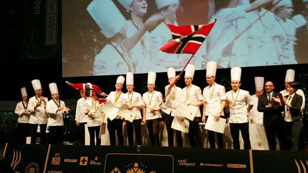 Bronse til det norske kokkejuniorlandslaget i OL i Erfurt. (Foto: NKL) Bronse til det norske kokkejuniorlandslaget i OL i Erfurt. (Foto: NKL)