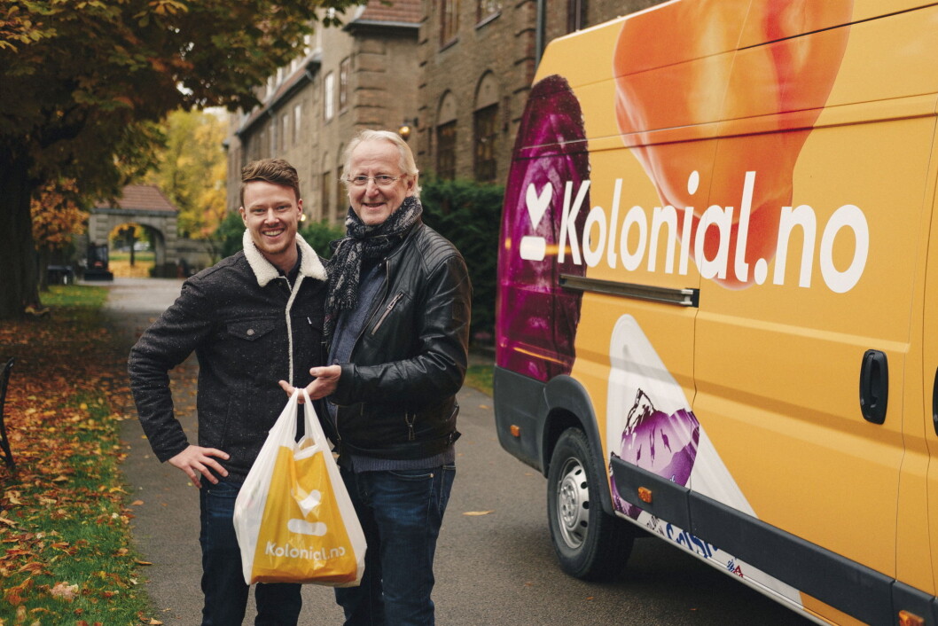 Eivind Hellstrøm lover sammen med markedssjef i Kolonial.no, Mats André Kristiansen, å snu opp ned på norsk dagligvarebransje med sitt samarbeid. Eivind Hellstrøm lover sammen med markedssjef i Kolonial.no, Mats André Kristiansen, å snu opp ned på norsk dagligvarebransje med sitt samarbeid.