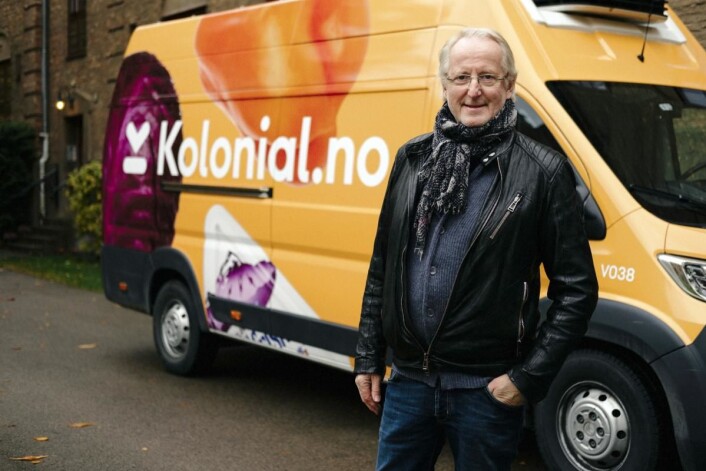 Inn i dagligvarebransjen. Eivind Hellstrøm skal i fremtiden inspirere Kolonial.no sine kunder til å lage bedre mat. Inn i dagligvarebransjen. Eivind Hellstrøm skal i fremtiden inspirere Kolonial.no sine kunder til å lage bedre mat.