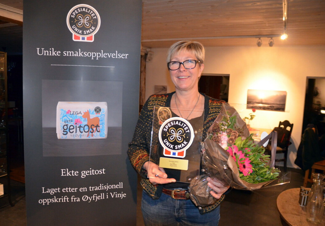 Lega holder til på Øyfjell i Vinje, og drives av Gro Hommo (bildet) og sønnen Olav. (Foto: Matmerk) Lega holder til på Øyfjell i Vinje, og drives av Gro Hommo (bildet) og sønnen Olav. (Foto: Matmerk)