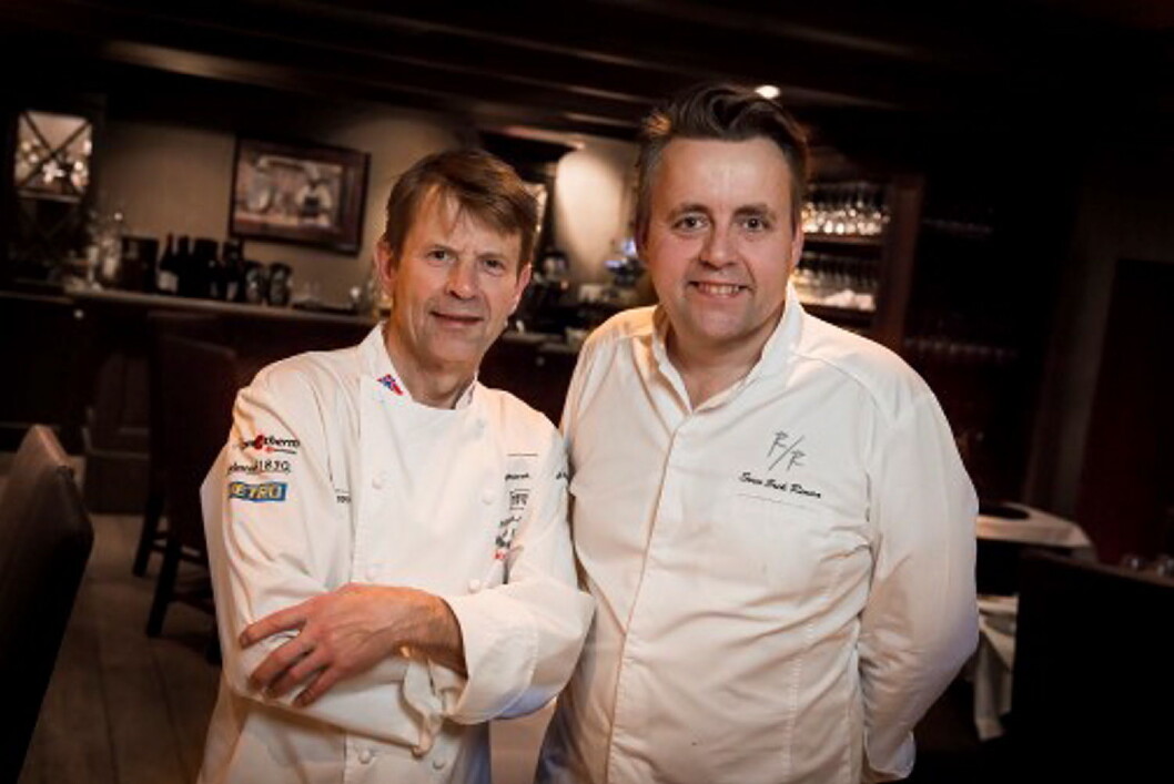 Lars Erik Underthun og Sven Erik Renaaa er blant de aller første toppkokkene i verden som serverer den svært eksklusive kaffen fra Nespresso, som er spesialutviklet for de gourmetrestaurantene. Lars Erik Underthun og Sven Erik Renaaa er blant de aller første toppkokkene i verden som serverer den svært eksklusive kaffen fra Nespresso, som er spesialutviklet for de gourmetrestaurantene.