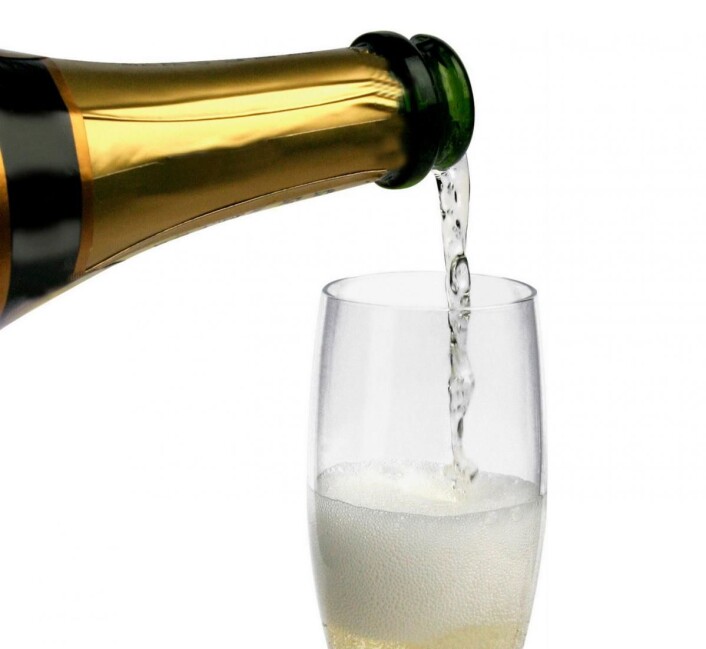 Musserende vin på menyen. (Foto: Colourbox.com) Musserende vin på menyen. (Foto: Colourbox.com)