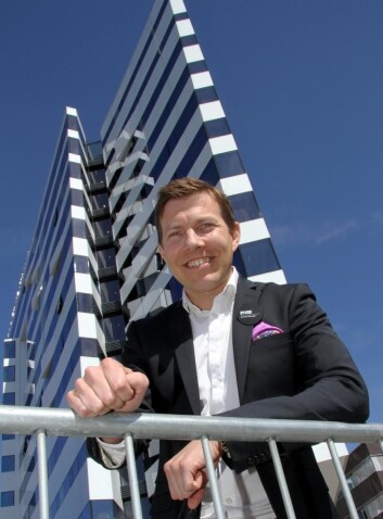 Øyvind Alapnes er hotelldirektør på Clarion Hotel The Edge i Tromsø. (Foto: Morten Holt) Øyvind Alapnes er hotelldirektør på Clarion Hotel The Edge i Tromsø. (Foto: Morten Holt)