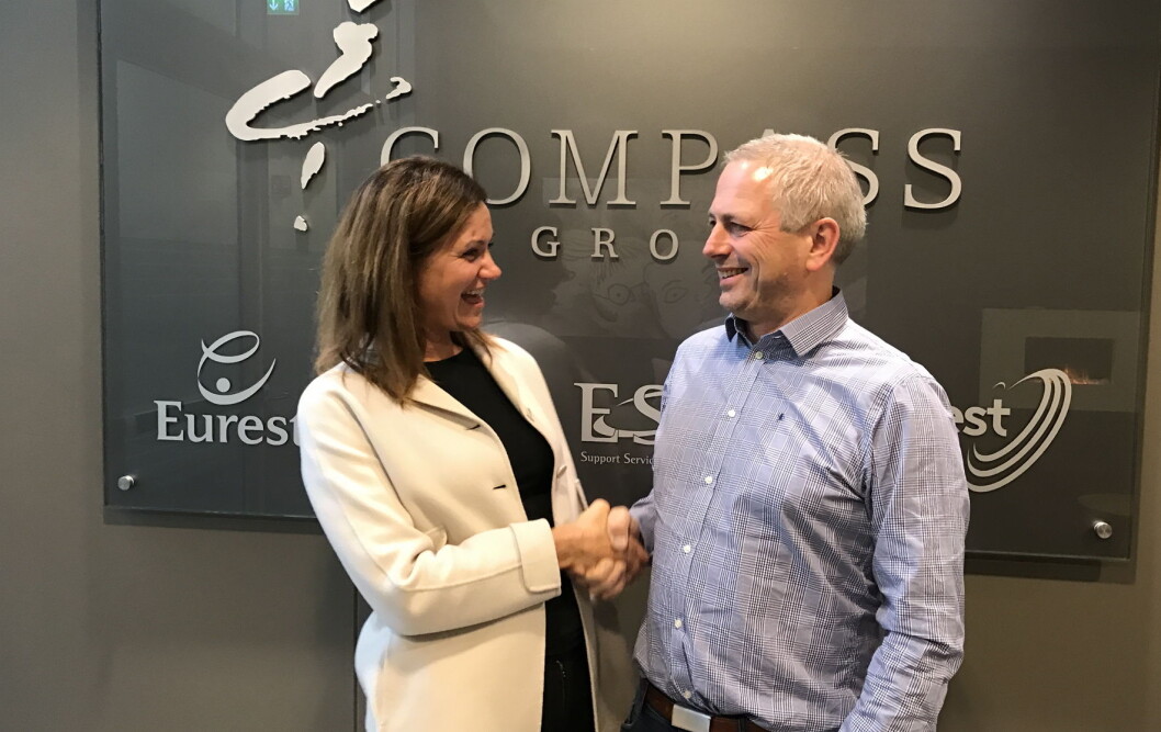 Therese Log Bergjord i Compass Group og eiendomsforvalter i 2020park, Jarle Oftedal. (Foto: Siv Randi Palm) Therese Log Bergjord i Compass Group og eiendomsforvalter i 2020park, Jarle Oftedal. (Foto: Siv Randi Palm)