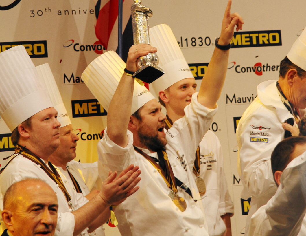 Sølv til Norge i Bocuse d'Or 2017, og vår 10. medalje i hovedkonkurransen. (Foto: Morten Holt) Sølv til Norge i Bocuse d'Or 2017, og vår 10. medalje i hovedkonkurransen. (Foto: Morten Holt)