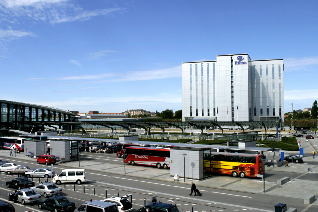 Hilton Copenhagen Airport blir til Clarion Hotel Copenhagen Airport 1. april i år. Hilton Copenhagen Airport blir til Clarion Hotel Copenhagen Airport 1. april i år.