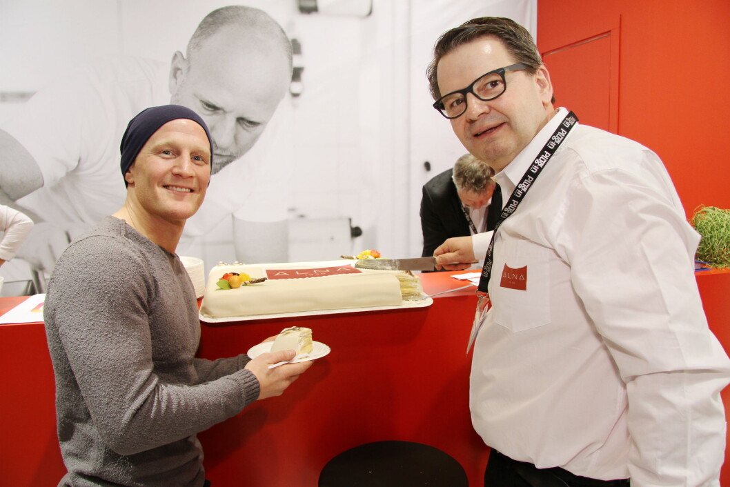 Stig André Berge sammen med daglig leder hos Alna, Lars Joramo. (Foto: Morten Holt) Stig André Berge sammen med daglig leder hos Alna, Lars Joramo. (Foto: Morten Holt)