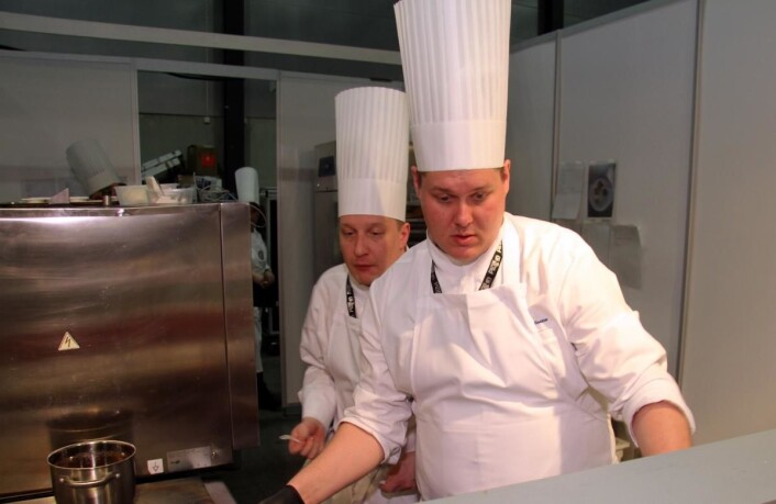 Finland, med blant andre Eero Vottonen (nærmest), som ble nummer seks i Bocuse d'Or i januar 2017, vant Nordic Chefs team Challenge på Smak i dag. (Foto: Morten Holt) Finland, med blant andre Eero Vottonen (nærmest), som ble nummer seks i Bocuse d'Or i januar 2017, vant Nordic Chefs team Challenge på Smak i dag. (Foto: Morten Holt)
