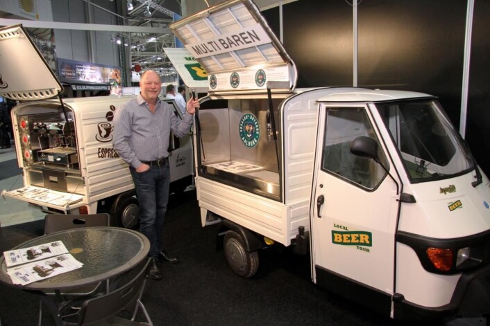 Tore Knudsen melder om stor interesse for MC Temas stand. Han selger vogner tilpasset streetfood-trenden. Du kan lese mer i neste utgave av magasinet Horeca. (Foto: Morten Holt) Tore Knudsen melder om stor interesse for MC Temas stand. Han selger vogner tilpasset streetfood-trenden. Du kan lese mer i neste utgave av magasinet Horeca. (Foto: Morten Holt)